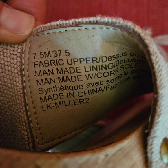 Lucky Brand Wedge Sandals, Tan with Gold studs, size 7.5M/37.5 - Picture 7 of 7